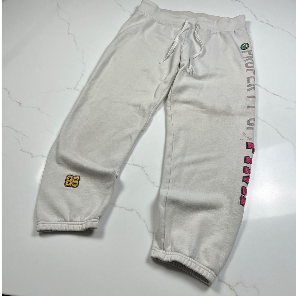 Victoria's Secret PINK Sweatpants capri White Graphic Joggers 86 Patch